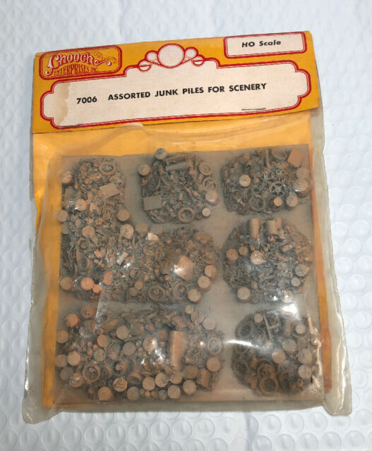 Chooch 7006 HO Scale Assorted Junk Piles For Scenary