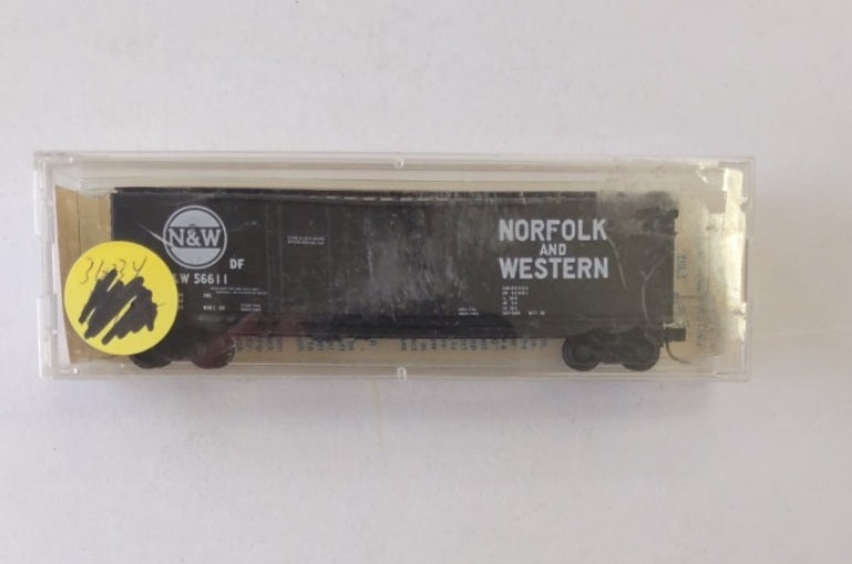 Micro-Trains 36034 N 50' Norfolk & Western Double Plug Door Boxcar #56611