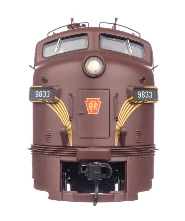 Walthers 920-49540 HO PRR EMD FP7 Diesel Locomotive - Standard DC EFP-15 #9833A