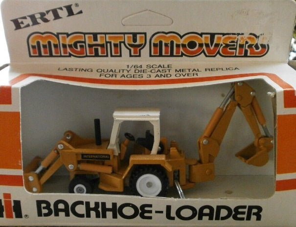 Ertl 1853 1:64 Mighty Movers IH Backhoe/Loader – Trainz