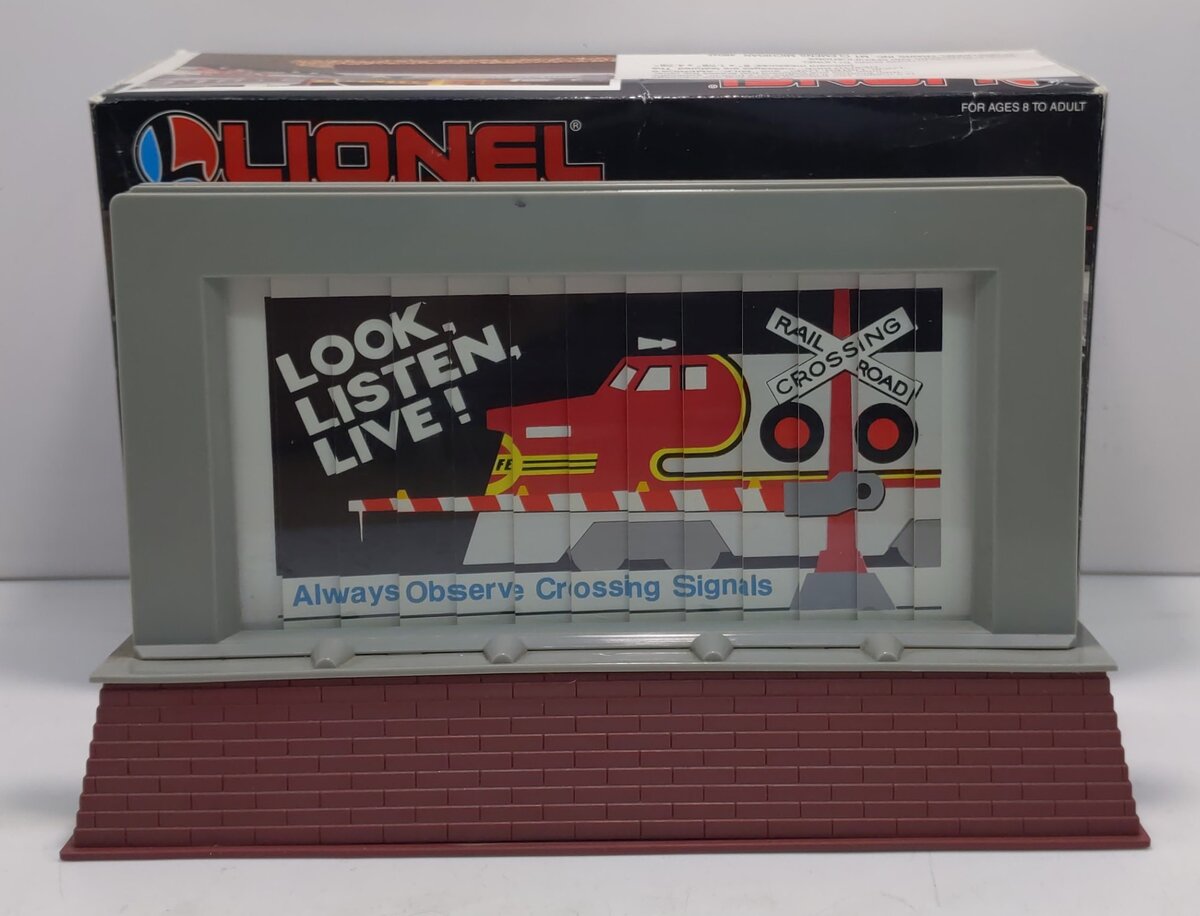 Lionel 6-12809 O Gauge Milk / RR Crossing Animated Billboard