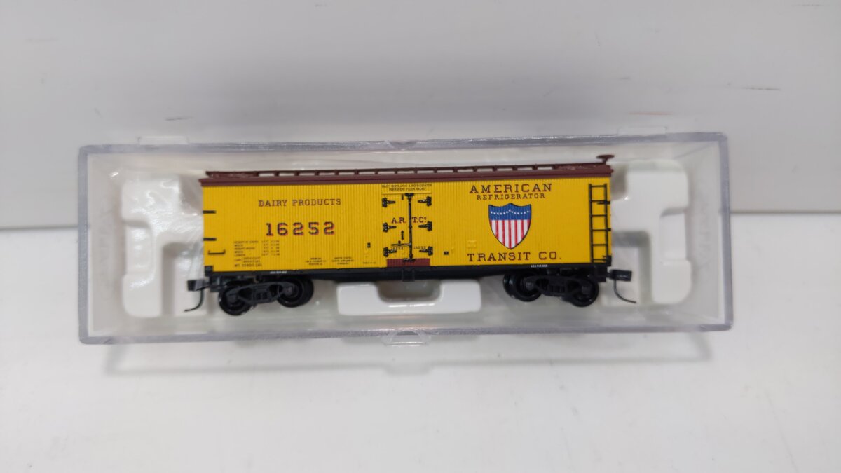 Atlas 41467 N Scale Am.Refrig.Tran.40' Wood Reefer #16252