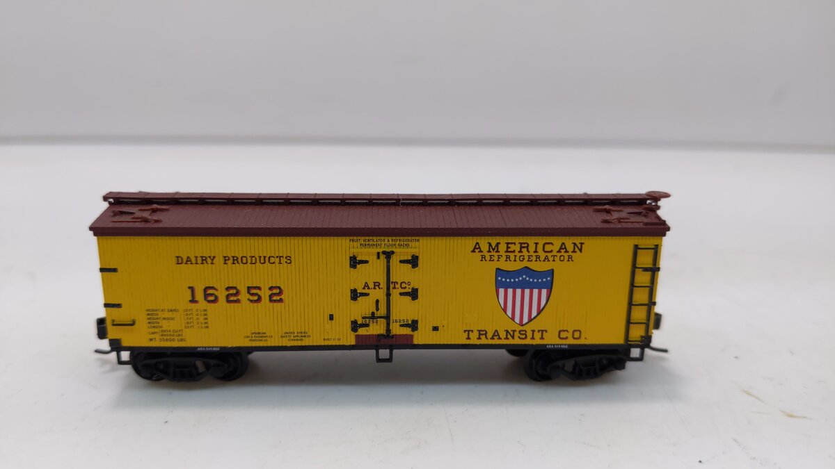 Atlas 41467 N Scale Am.Refrig.Tran.40' Wood Reefer #16252