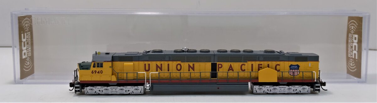 Bachmann 65153 N Union Pacific EMD DD40AX Diesel Locomotive w/DCC Soun –  Trainz