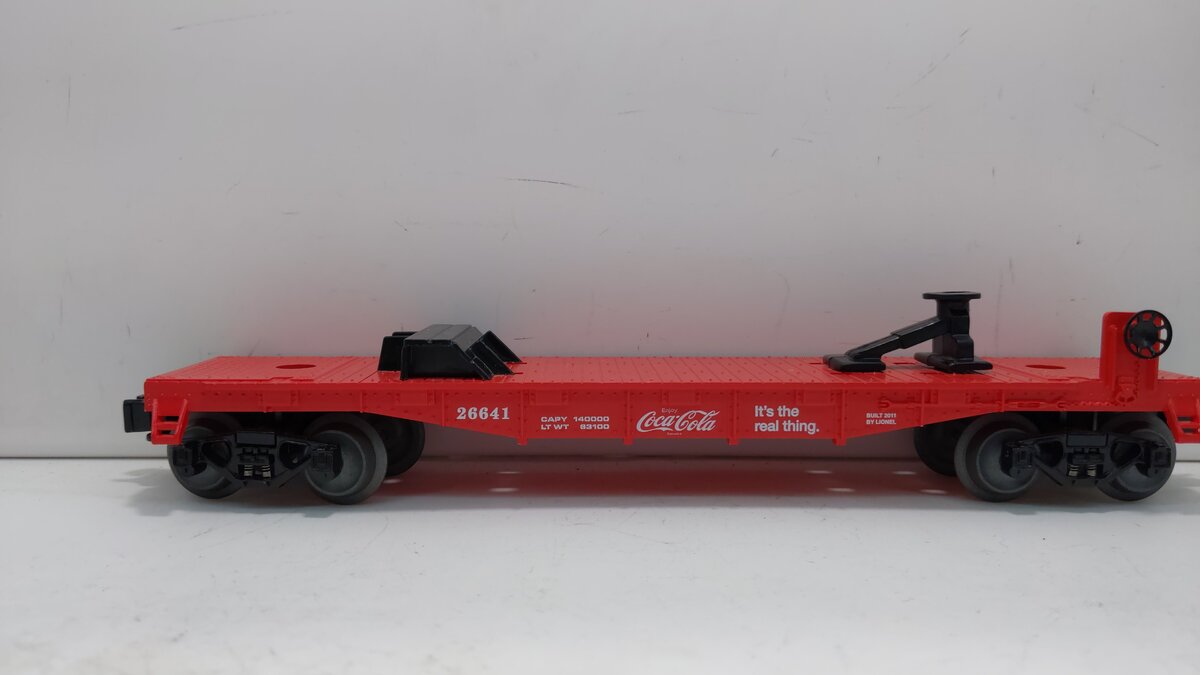 Lionel 6-26641 O Gauge Coca-Cola Flat w/Tractor Trailer