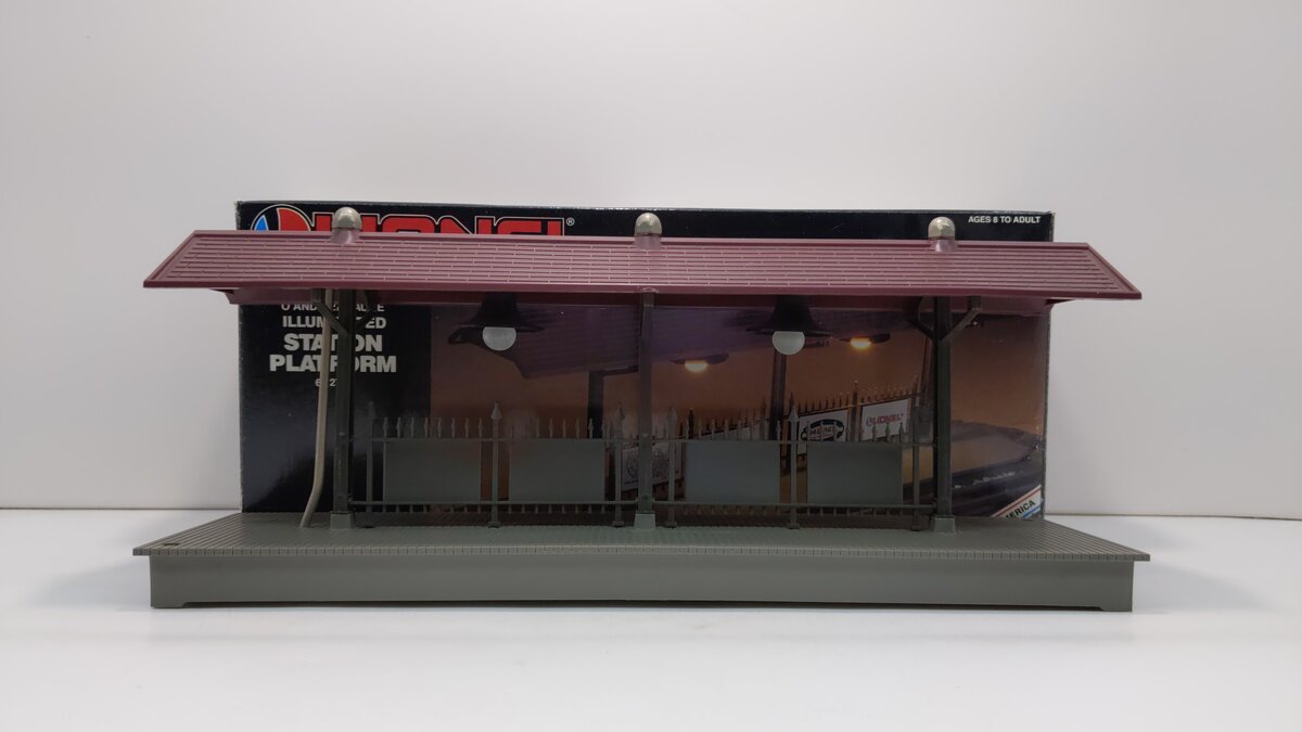 Lionel 6-12748 O/027 Illuminated Station Platform