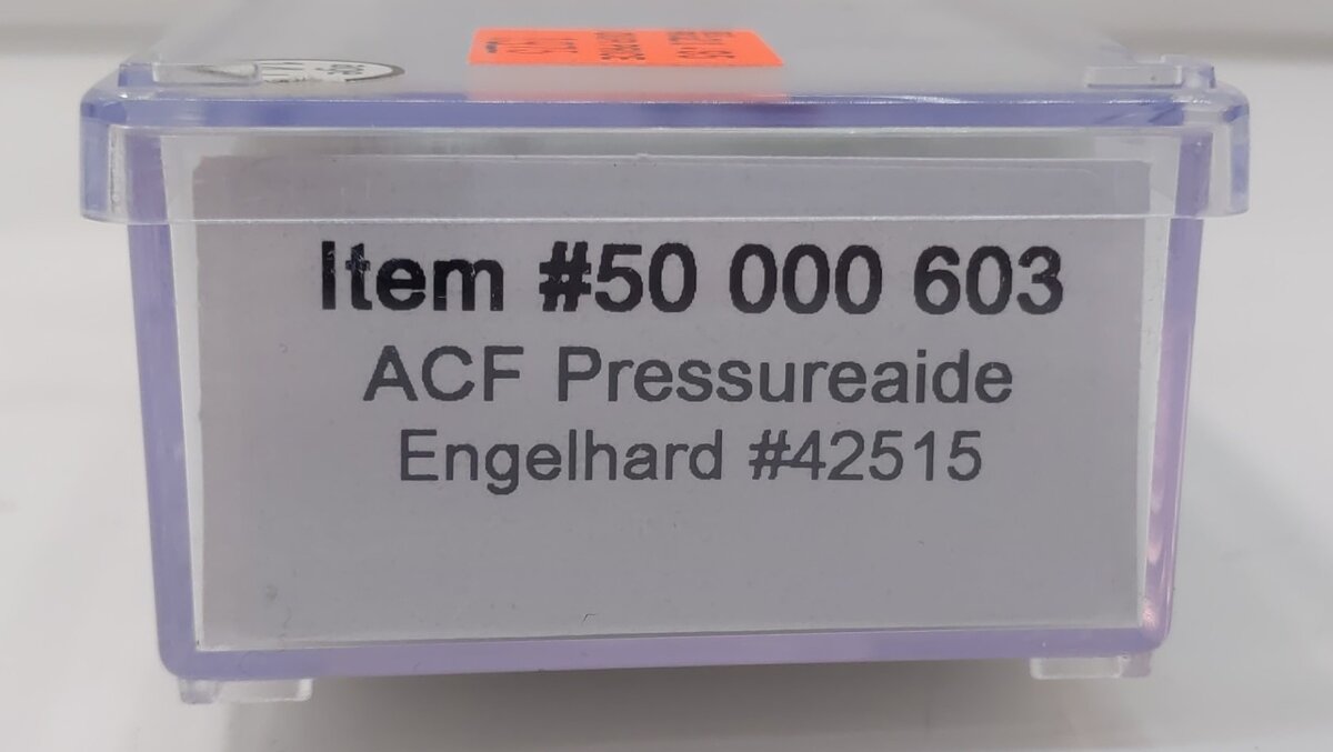 Atlas 50000603 N Scale ACF CF Hopper Engelhard #42515