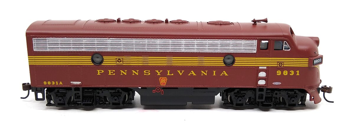 Hawthorne Village 14-00052-001 HO PRR EMD F7A Powered Diesel Locomotive #9831 LN/Box