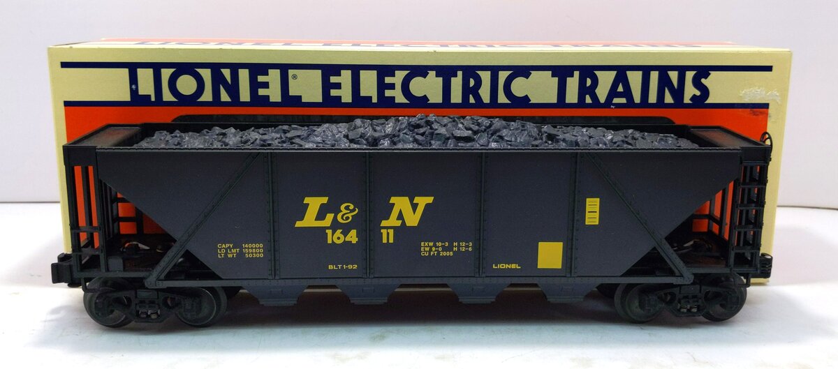 Lionel 6-16411 O Gauge Louisville & Nashville Quad Hopper w/ Coal Load #16411