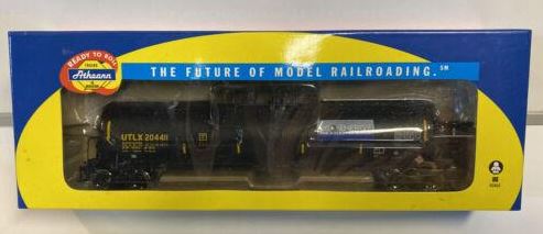 Athearn 93893 UTLX 30,000-Gallon Ethanol Tankcar #204411