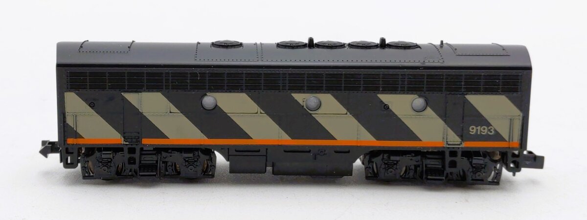 Kato 176-102 N Scale Canadian National F7-B Powered Locomotive #9193 LN/Box