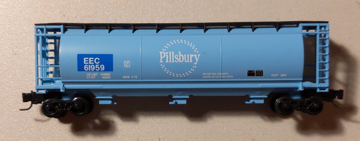 Z Scale Pillsbury Cylindrical Hopper #61959 EX