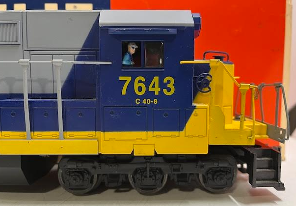 Lionel 6-18215 O Gauge CSX Dash 8 Diesel Engine #7643 VG/Box