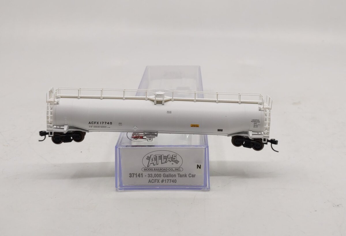 Atlas 37141 N Scale ACFX 33,000 Gallon Tankcar #1