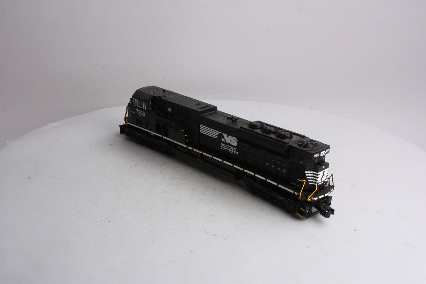 Lionel 6-38585 Norfolk Southern SD80MAC Diesel Locomotive #7203