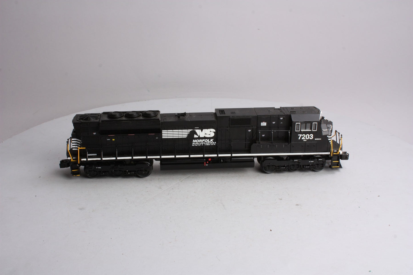 Lionel 6-38585 Norfolk Southern SD80MAC Diesel Locomotive #7203