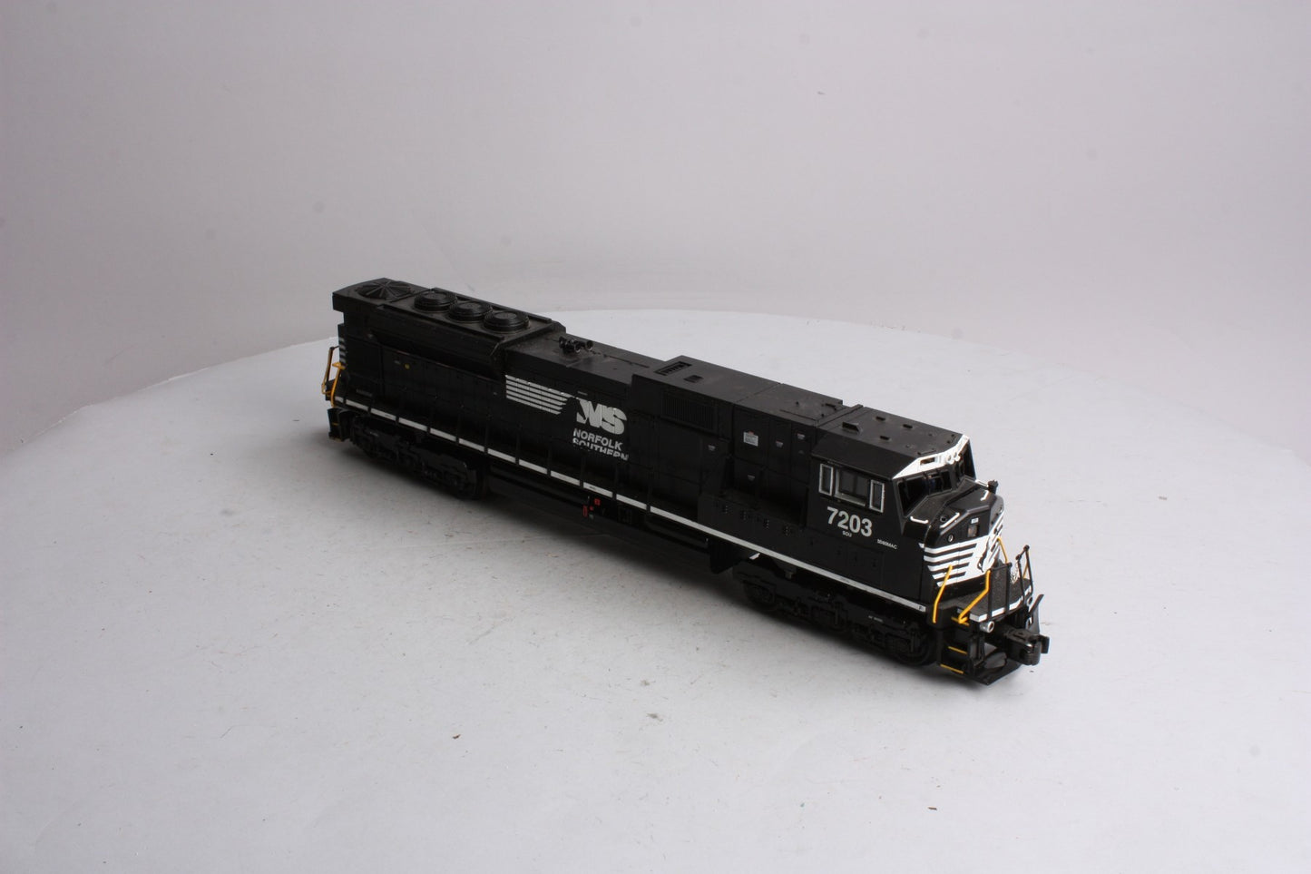 Lionel 6-38585 Norfolk Southern SD80MAC Diesel Locomotive #7203