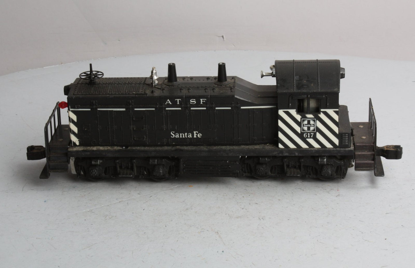 Lionel 617 Vintage O Santa Fe ATSF Diesel Switcher with Zebra Stripes - RARE