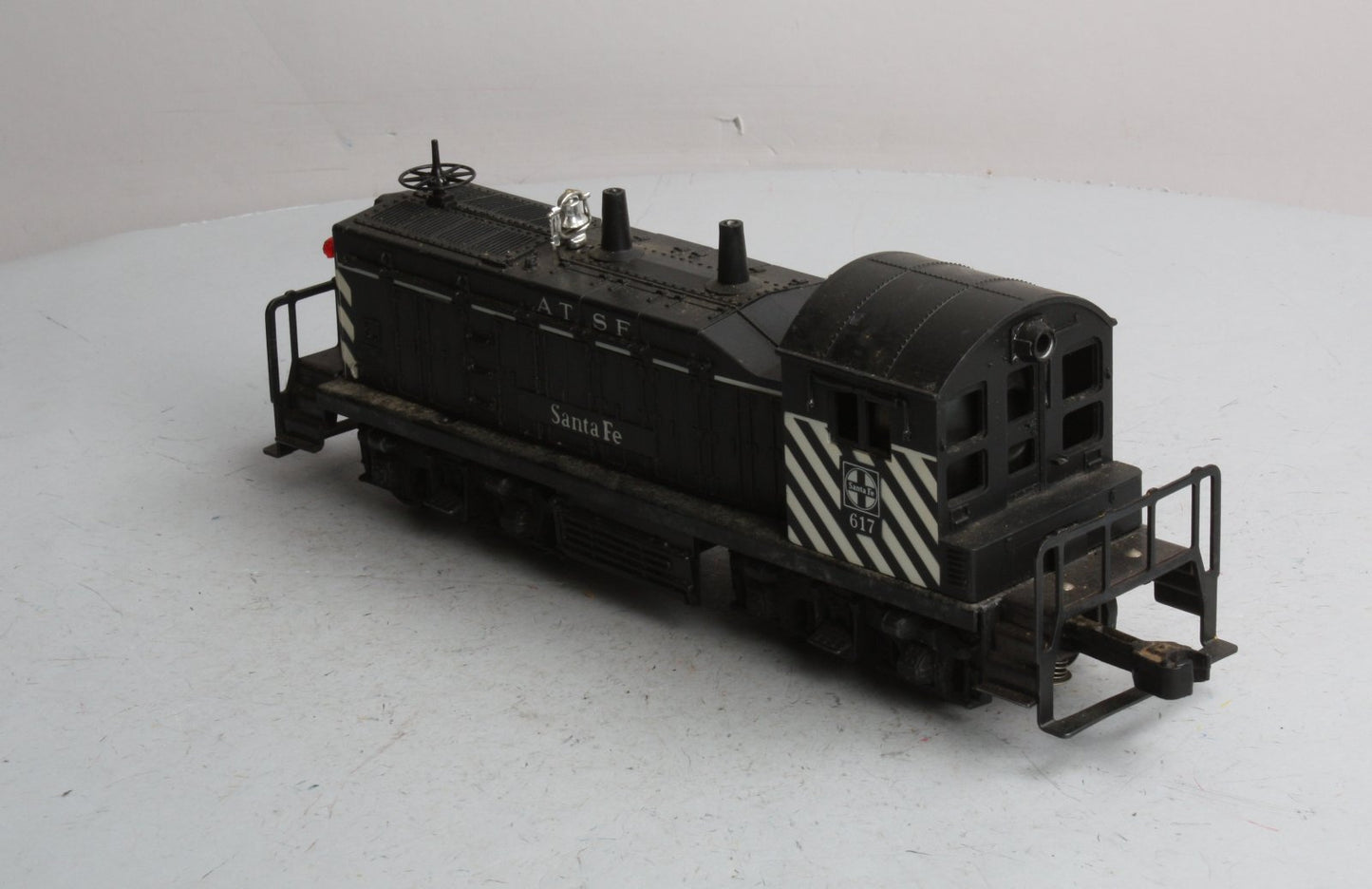 Lionel 617 Vintage O Santa Fe ATSF Diesel Switcher with Zebra Stripes - RARE