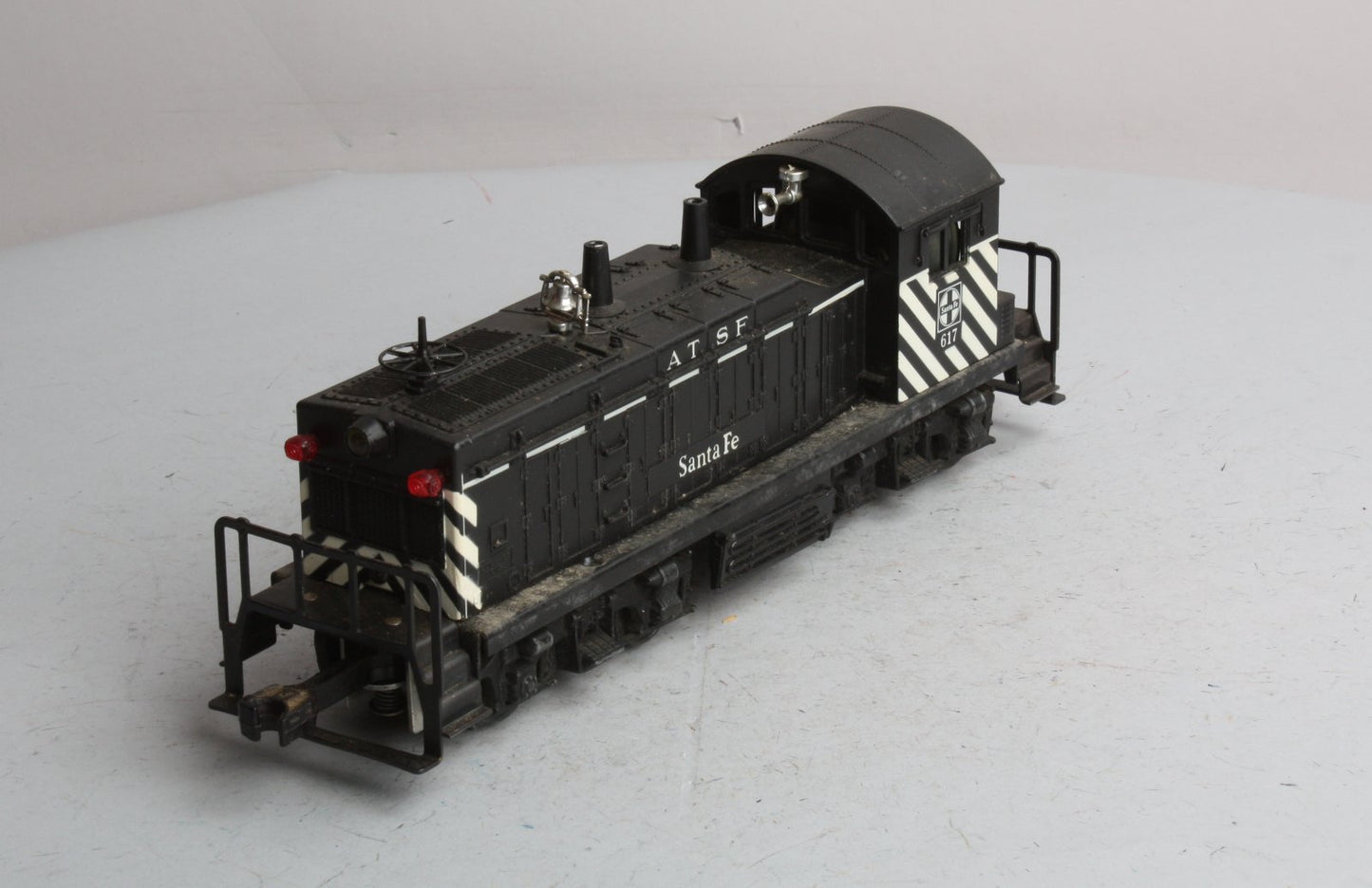 Lionel 617 Vintage O Santa Fe ATSF Diesel Switcher with Zebra Stripes - RARE