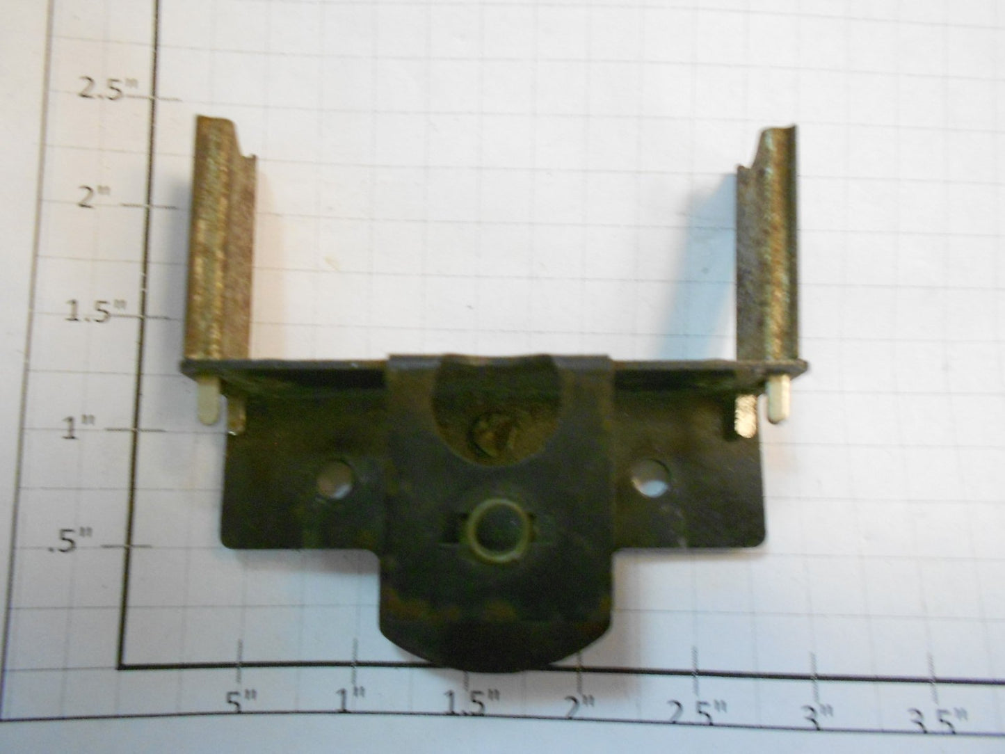 Lionel 1684-9 Front Bracket Assembly without Light Socket