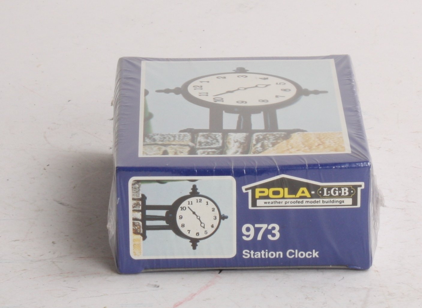 Pola 973 G Illuminated Station Clock