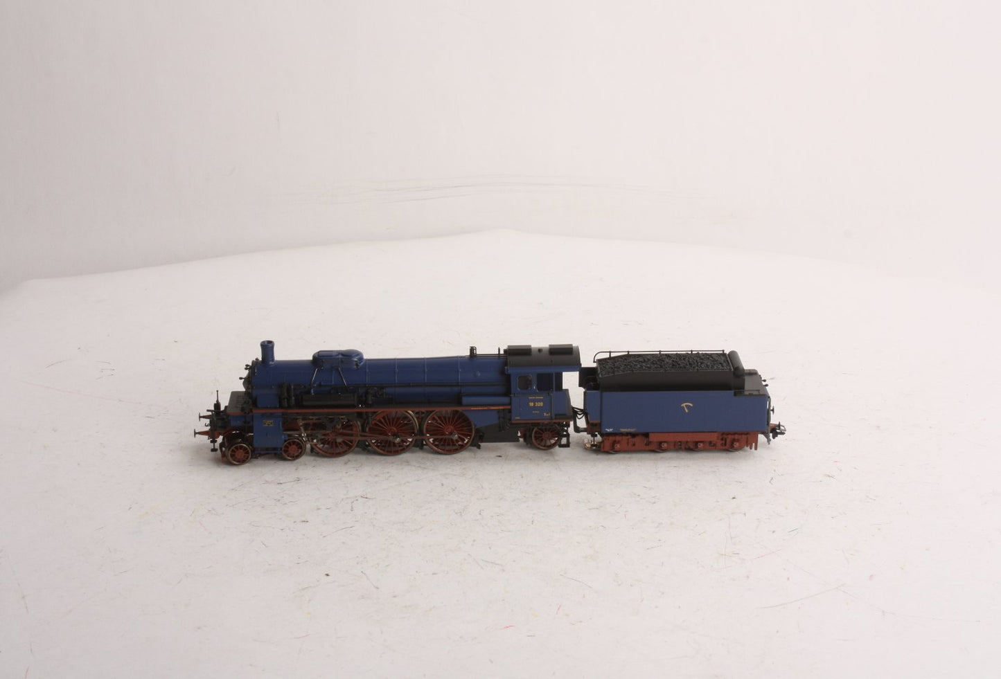 Marklin 39023 HO Scale DR Class 18.3 Steam Locomotive