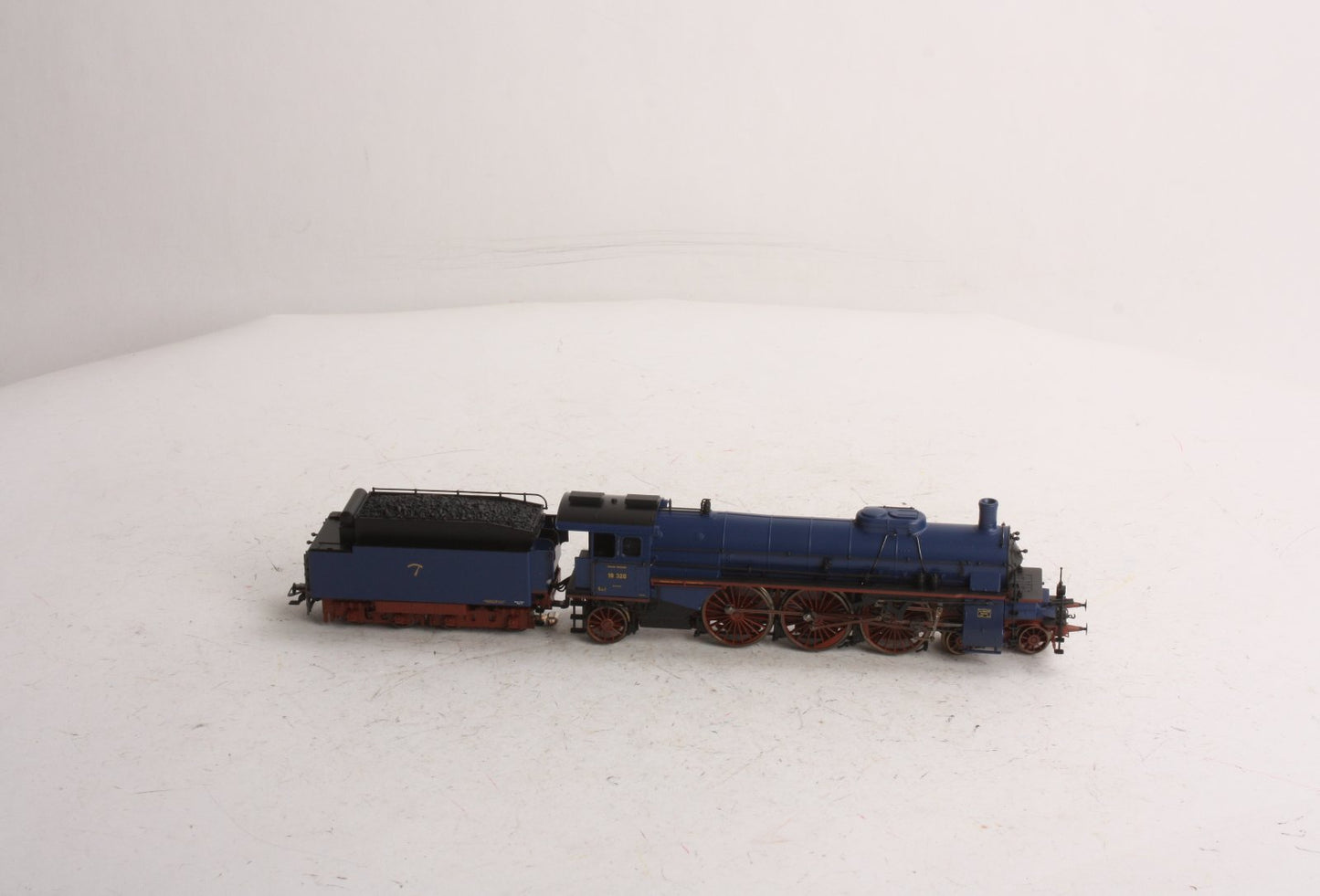 Marklin 39023 HO Scale DR Class 18.3 Steam Locomotive