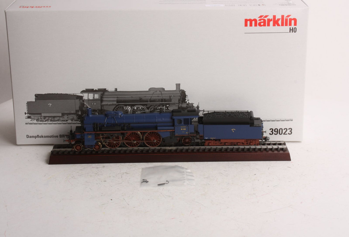 Marklin 39023 HO Scale DR Class 18.3 Steam Locomotive