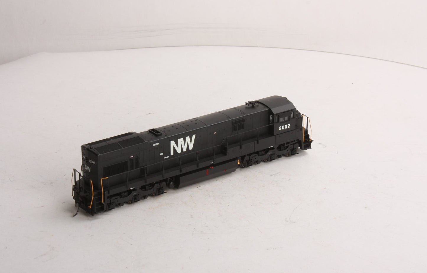 Atlas 7410 HO Norfolk & Western GE U30C Locomotive #8002 W/ Decoder