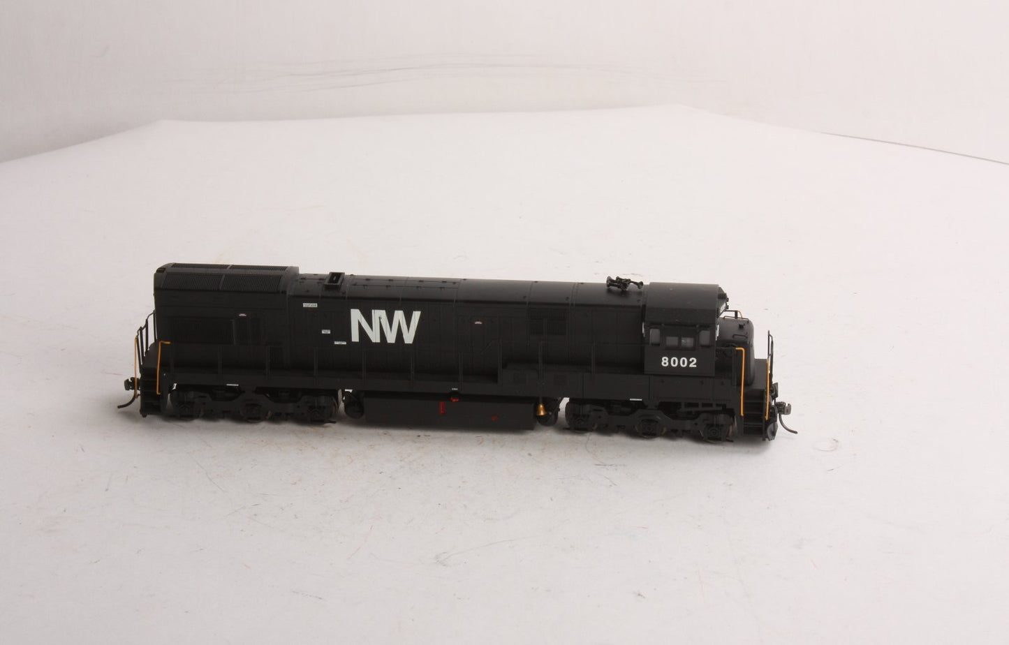 Atlas 7410 HO Norfolk & Western GE U30C Locomotive #8002 W/ Decoder