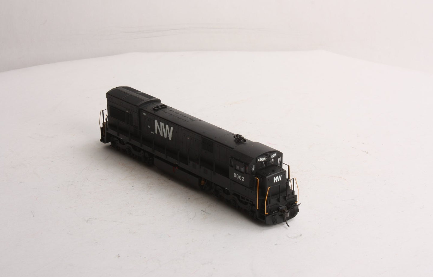 Atlas 7410 HO Norfolk & Western GE U30C Locomotive #8002 W/ Decoder