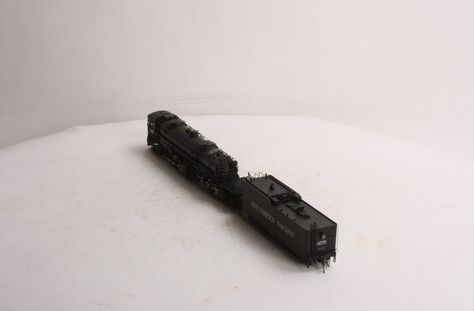 InterMountain 59002S HO SP AC-12 4-8-8-2 Steam Locomotive and Tender #4275