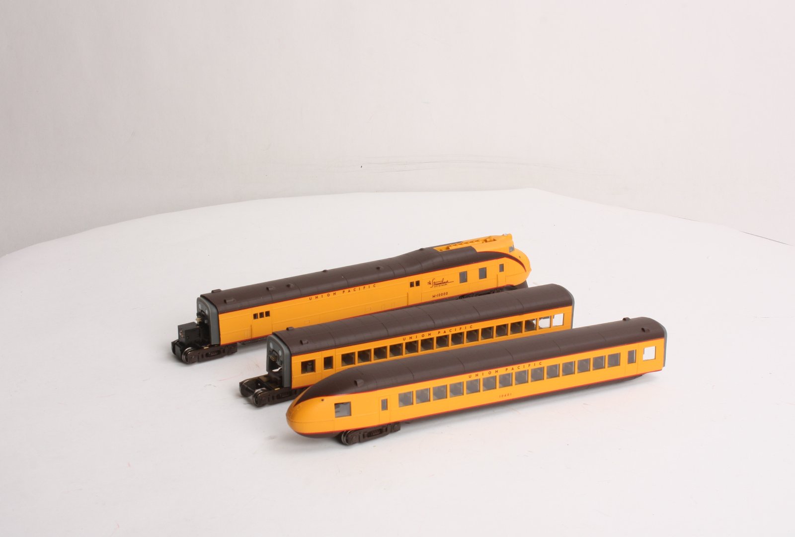 Con-Cor 8784 HO City Of Salina M10000 Original Passenger Set