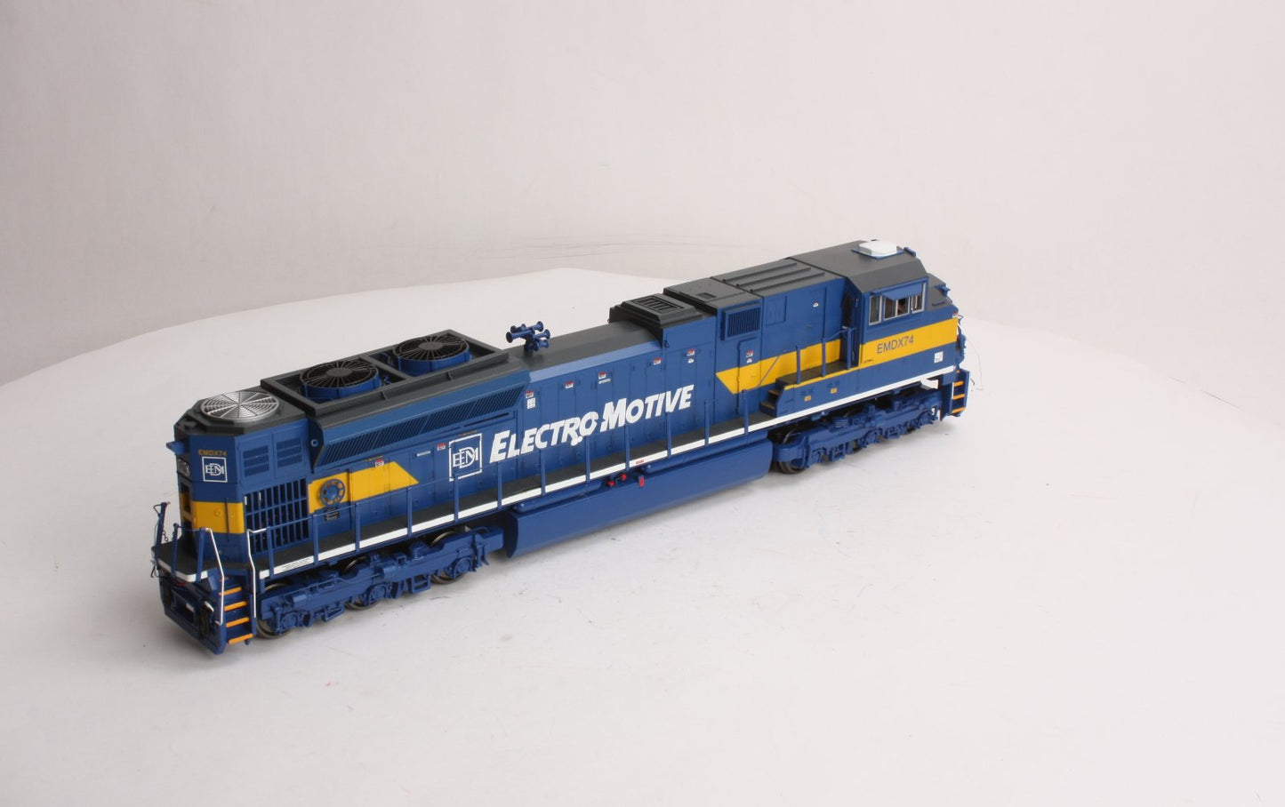 MTH 20-2830-2 EMD SD70M-2 Diesel Engine w/Proto-Sound 2.0 #EMDX74 (Scale Wheels)