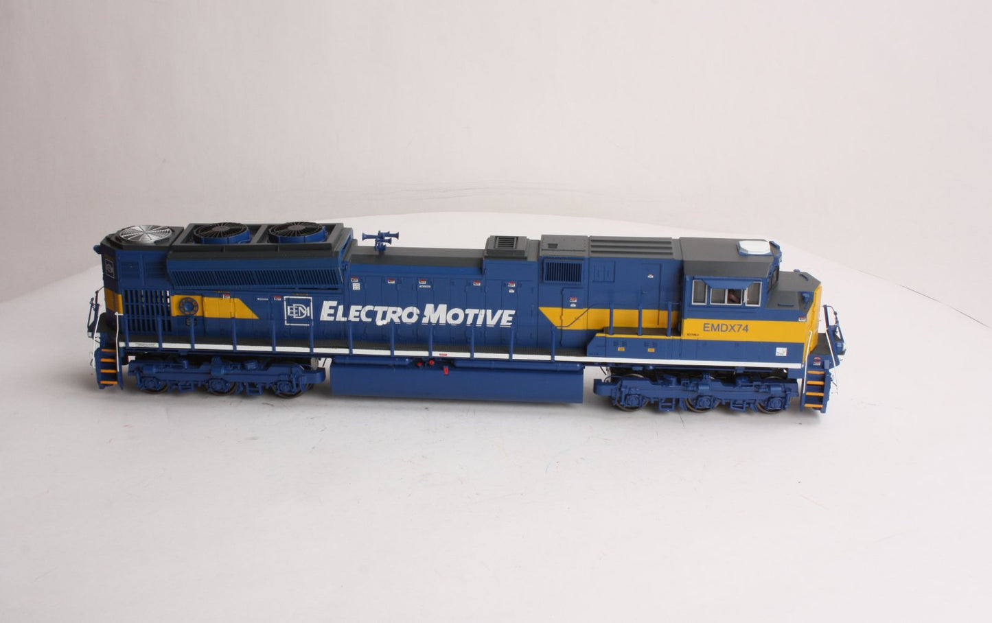 MTH 20-2830-2 EMD SD70M-2 Diesel Engine w/Proto-Sound 2.0 #EMDX74 (Scale Wheels)