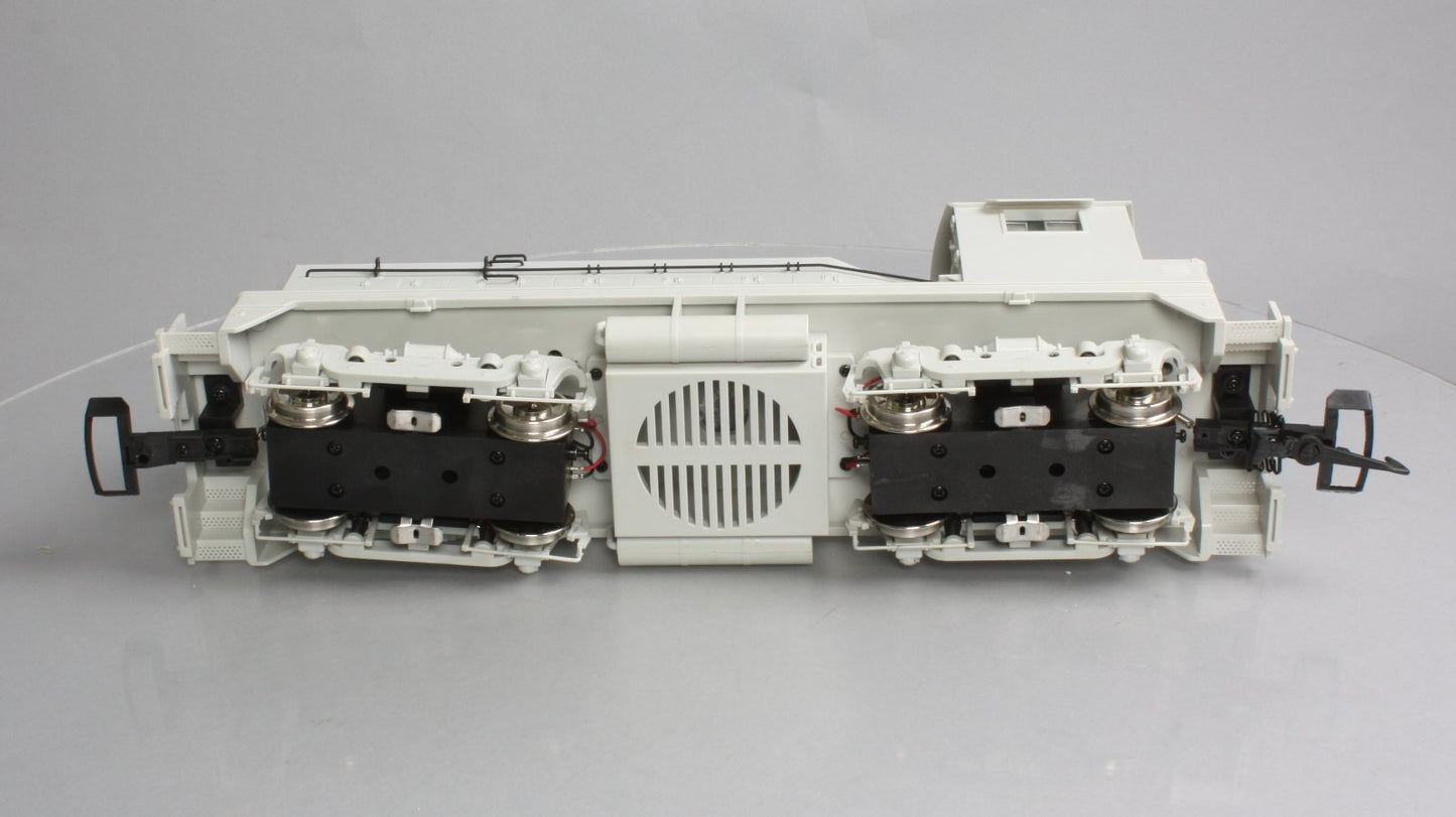 USA Trains 22000 G Undecorated NW2 Diesel Locomotive Powered Cow Unit