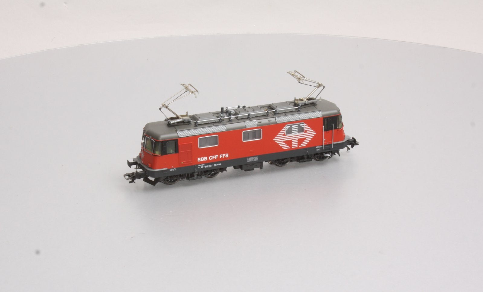 Marklin 37347 HO Scale SBB cl Re 4/4 II Electric Locomotive – Trainz