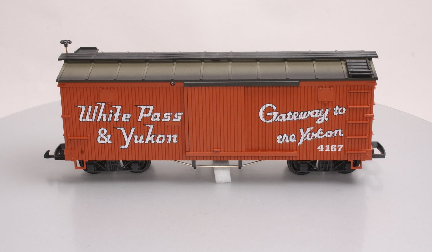 LGB 41675 G Scale White Pass "Gateway to the Yukon" Boxcar #742