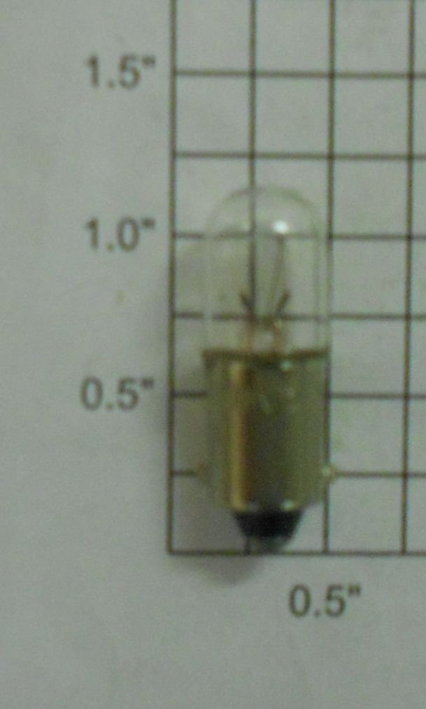 Lionel 1819 28V Bayonet Base Tall Globe Light Bulb (Radio Shack 272-1119)