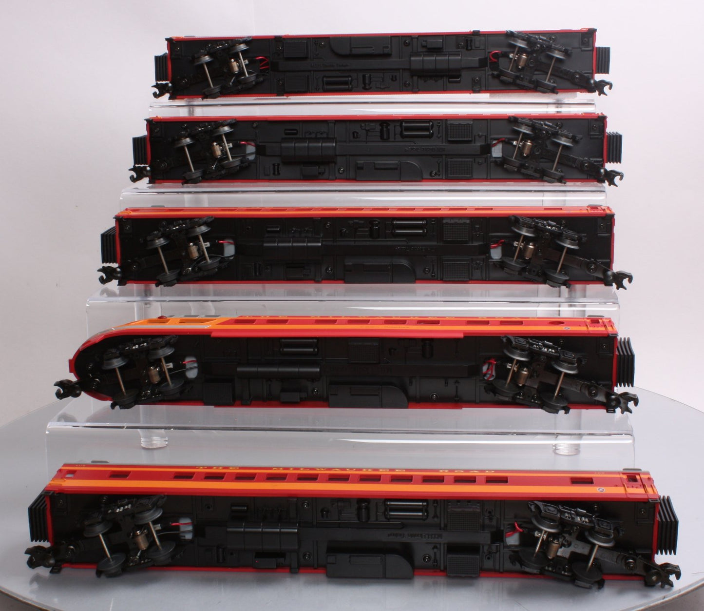 MTH 20-65173 O Milwaukee Road 70' Streamlined Passenger Car Set (Set of 5)