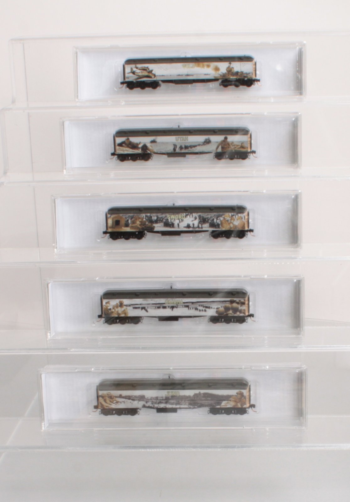 Micro-Trains 99321100 N Scale D-Day Commemorative Freight 5-Car Set