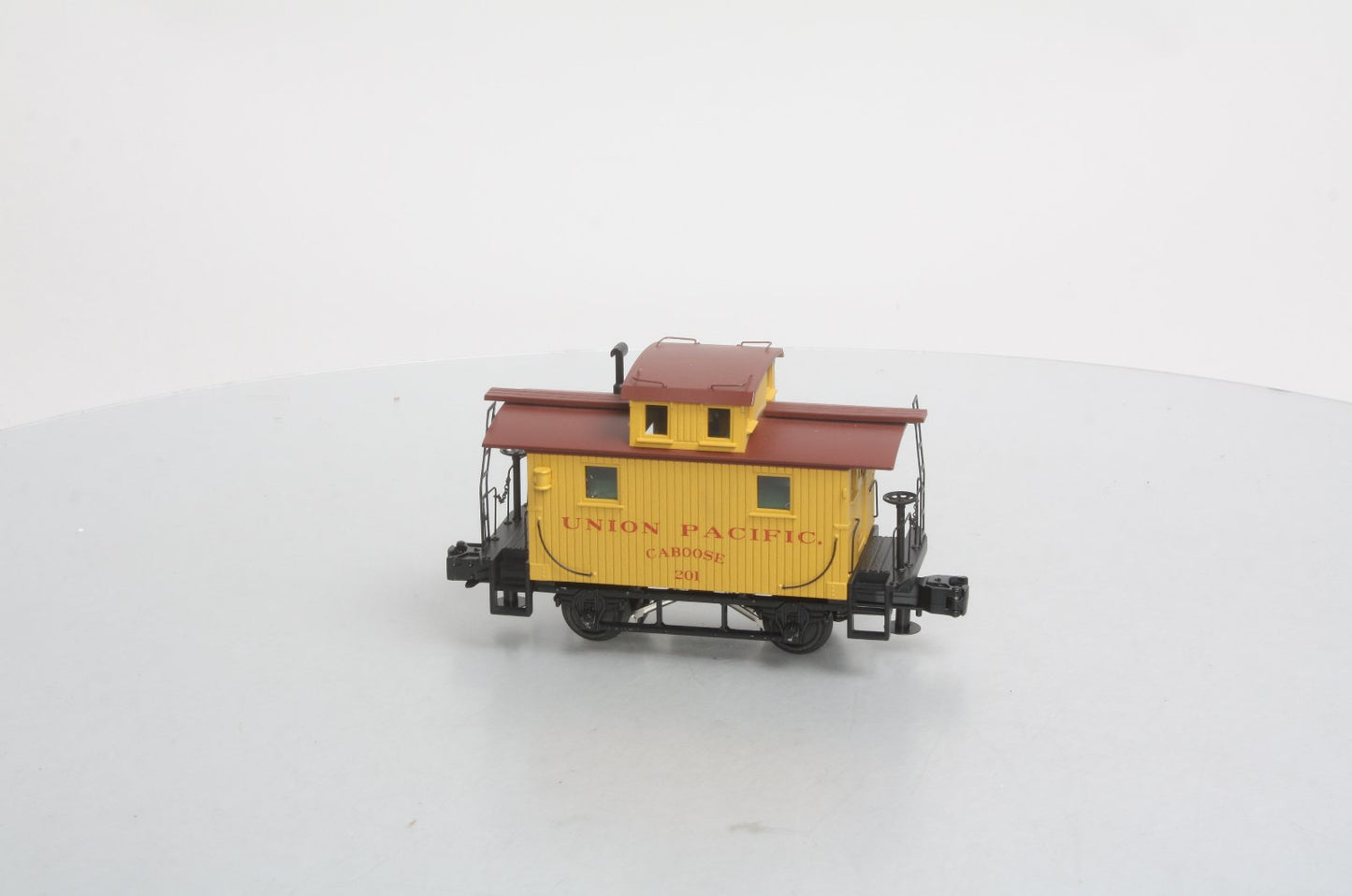 MTH 20-91271 O Gauge Union Pacific Bobber Caboose #201