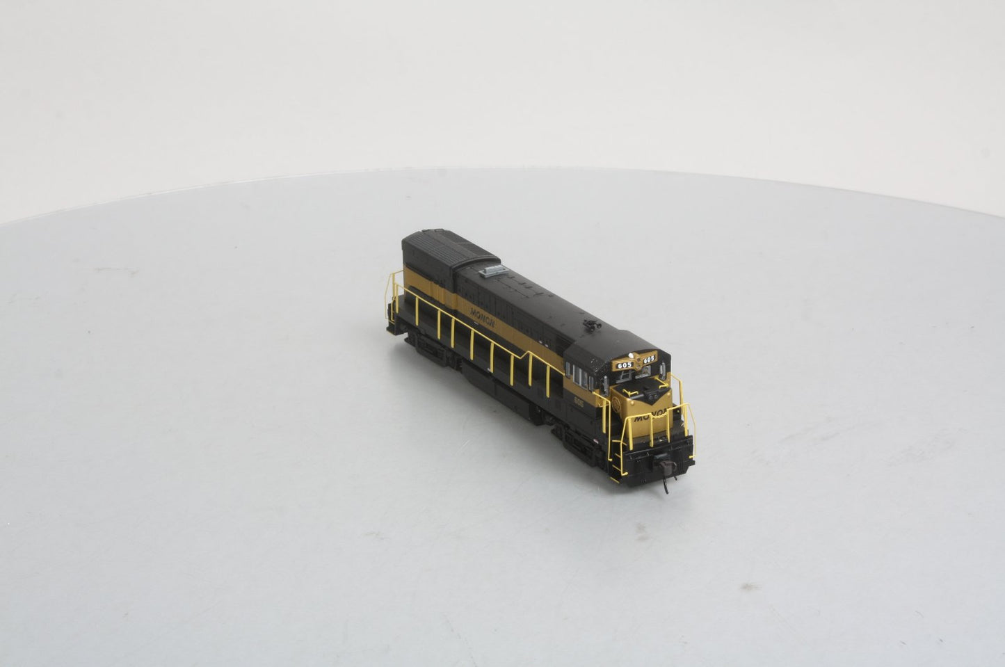 Atlas 10000824 HO Scale Monon U23B Powered Diesel Locomotive