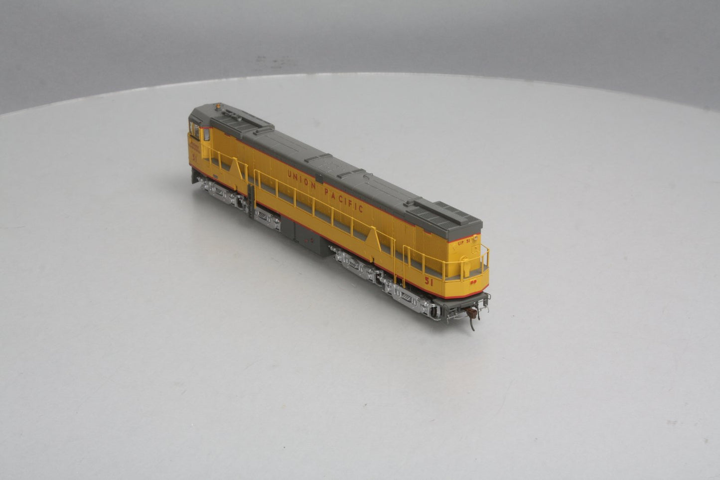 Athearn 88676 HO Scale Union Pacific U50 Diesel Locomotive #51