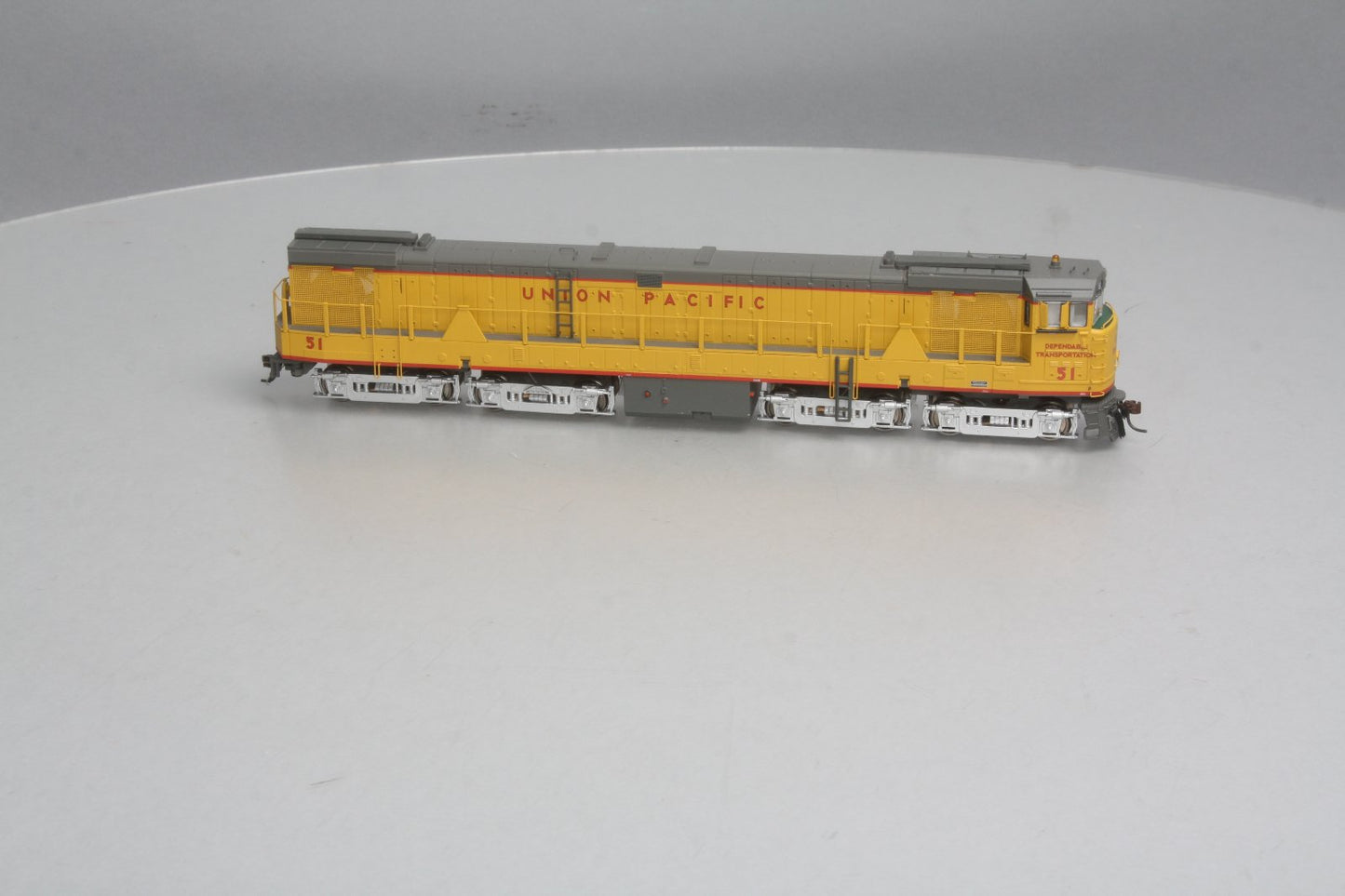 Athearn 88676 HO Scale Union Pacific U50 Diesel Locomotive #51