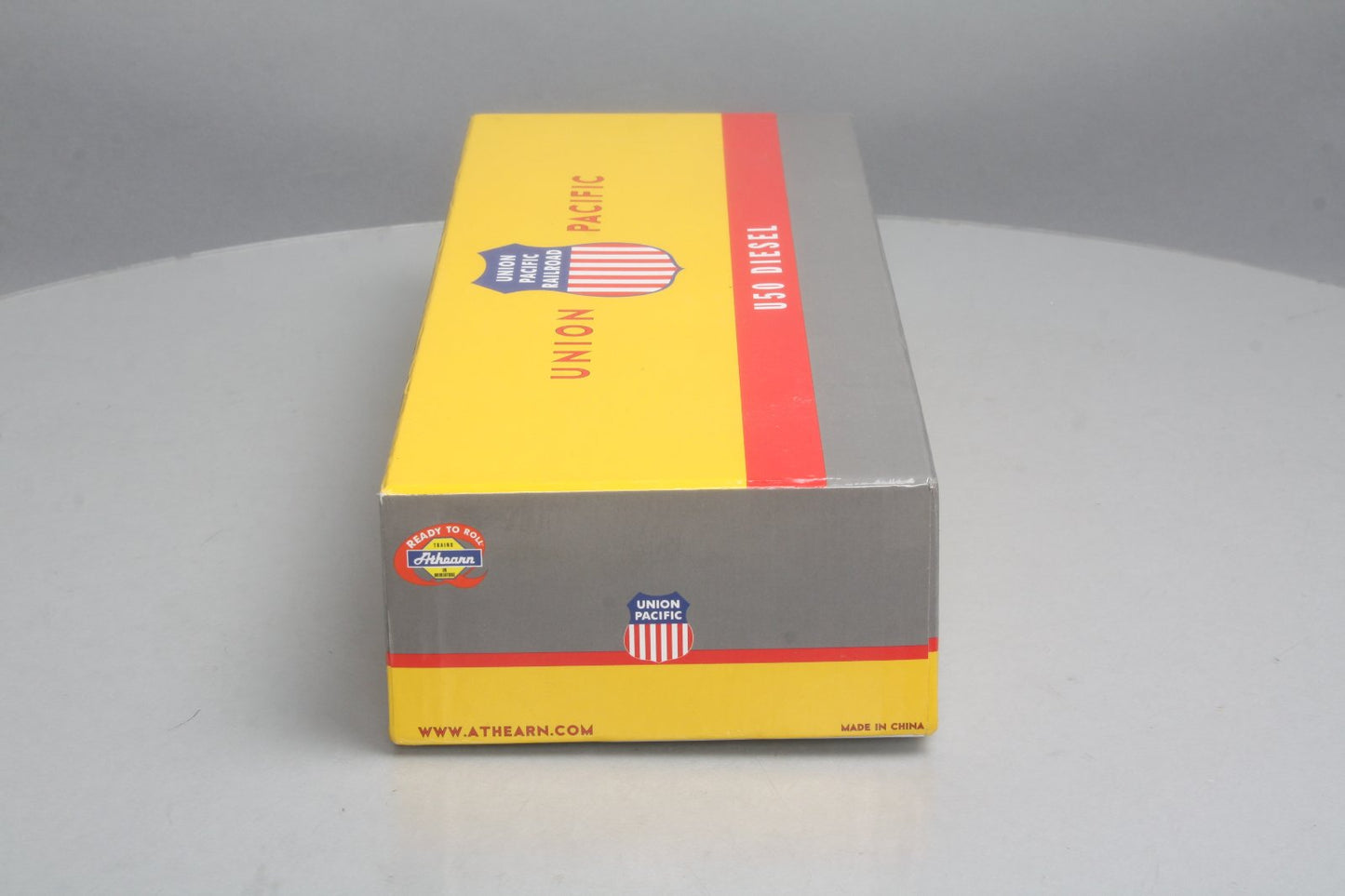 Athearn 88676 HO Scale Union Pacific U50 Diesel Locomotive #51