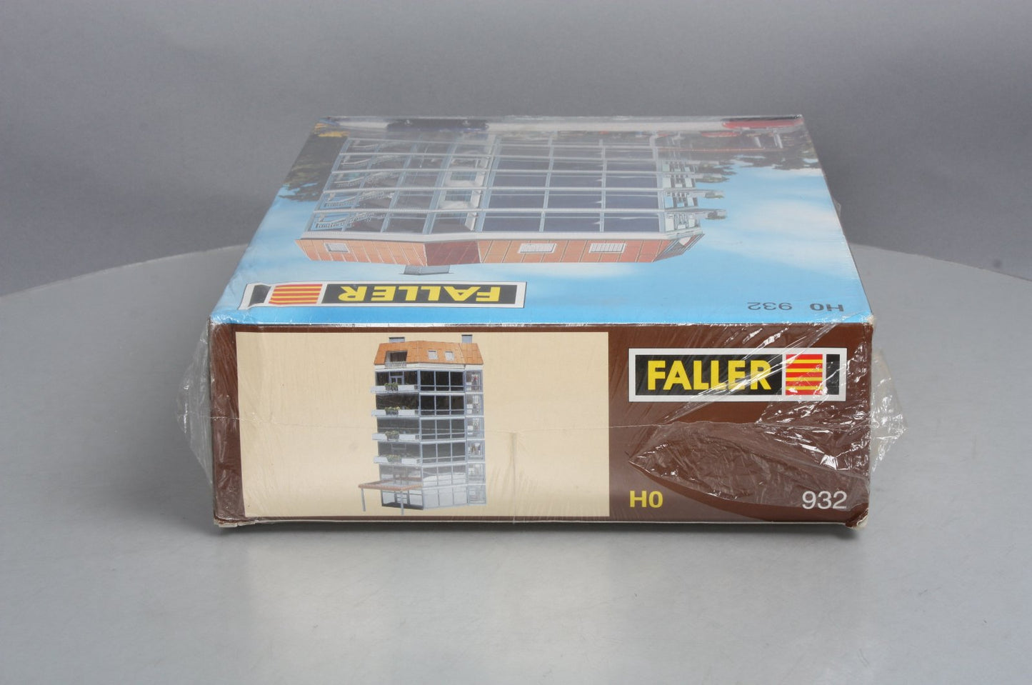 Faller 932 HO Scale High Rise Office Plastic Building Kit