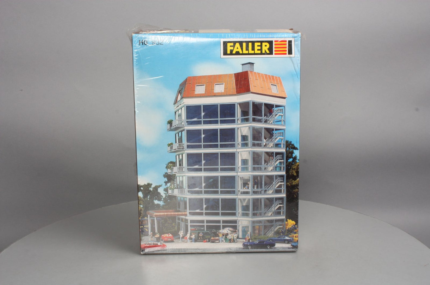 Faller 932 HO Scale High Rise Office Plastic Building Kit