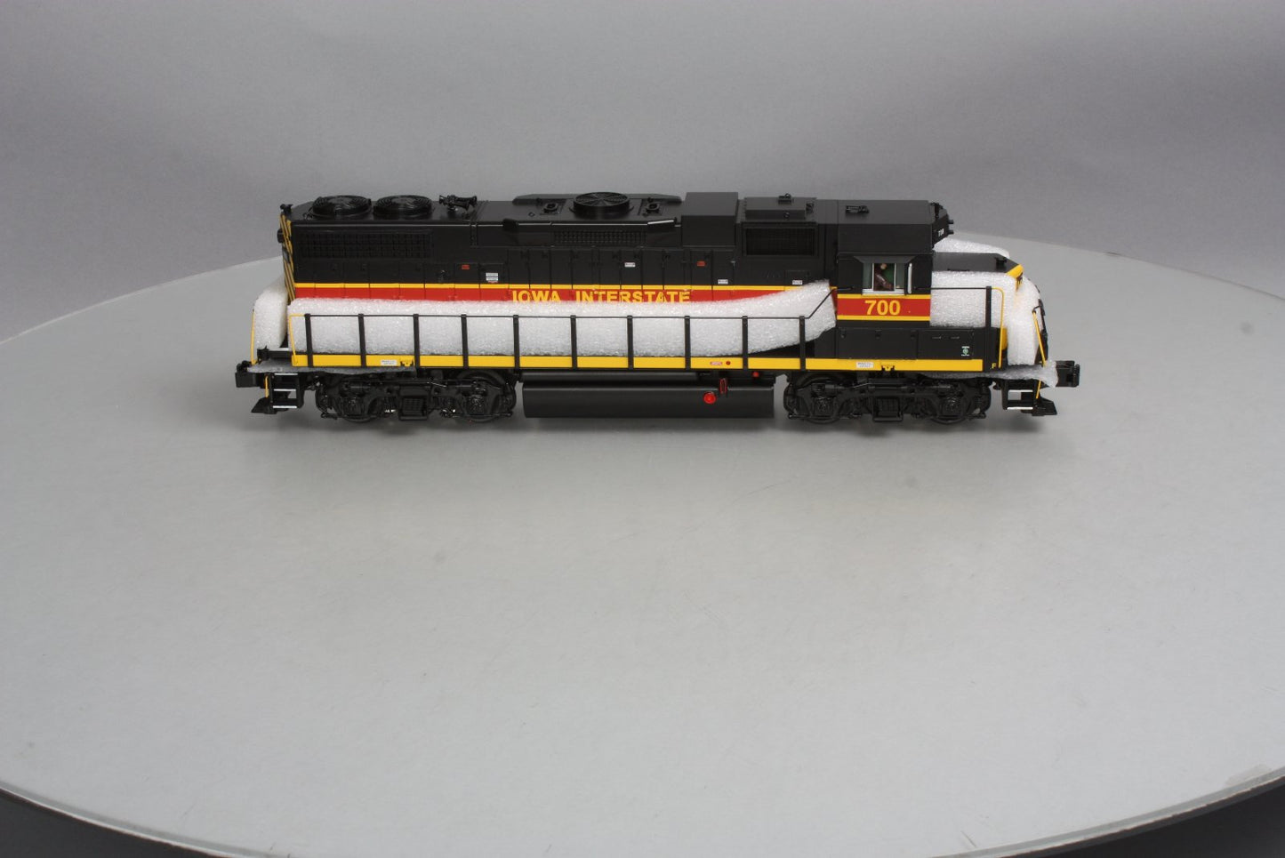 MTH 20-20225-1 Iowa Interstate GP38-2 Diesel Engine w/PS 3.0 #700 (Hi-Rail)